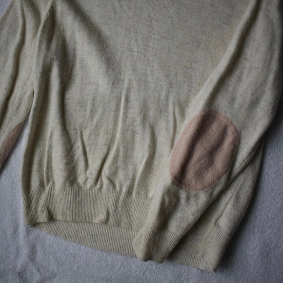 Aritzia Talula cashmere sweater - Picture 6 of 6